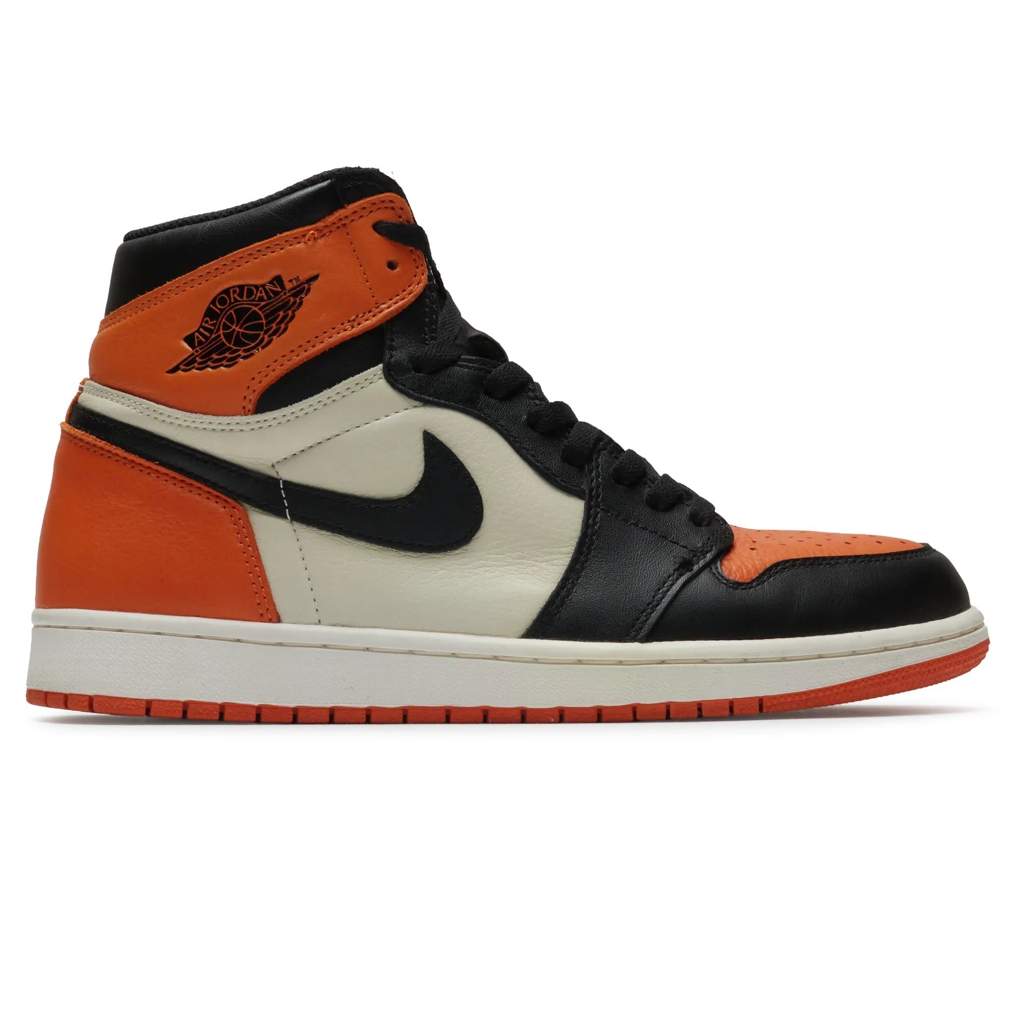 Side View of Preloved - Air Jordan 1 Retro High OG Shattered Backboard 555088-005